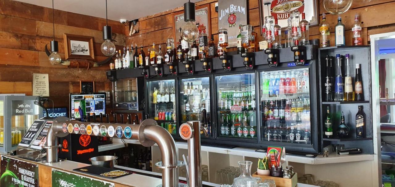 Hotel Motueka Backpackers, Loud Live Music Friday Saturday Nights Eksteriør bilde